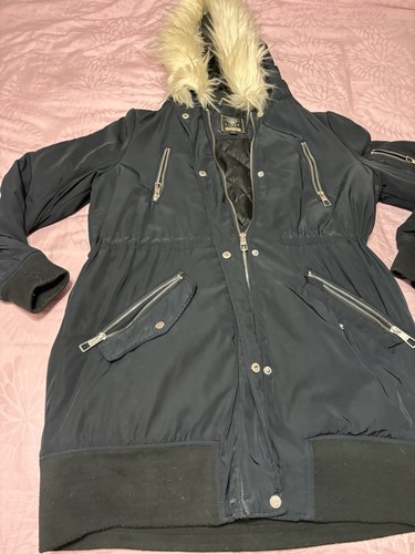 Lipsy london deluxe outerwear - london,