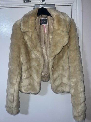 Lipsy london cream faux fur - cream,