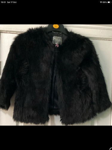 Lipsy london black faux fur - london,